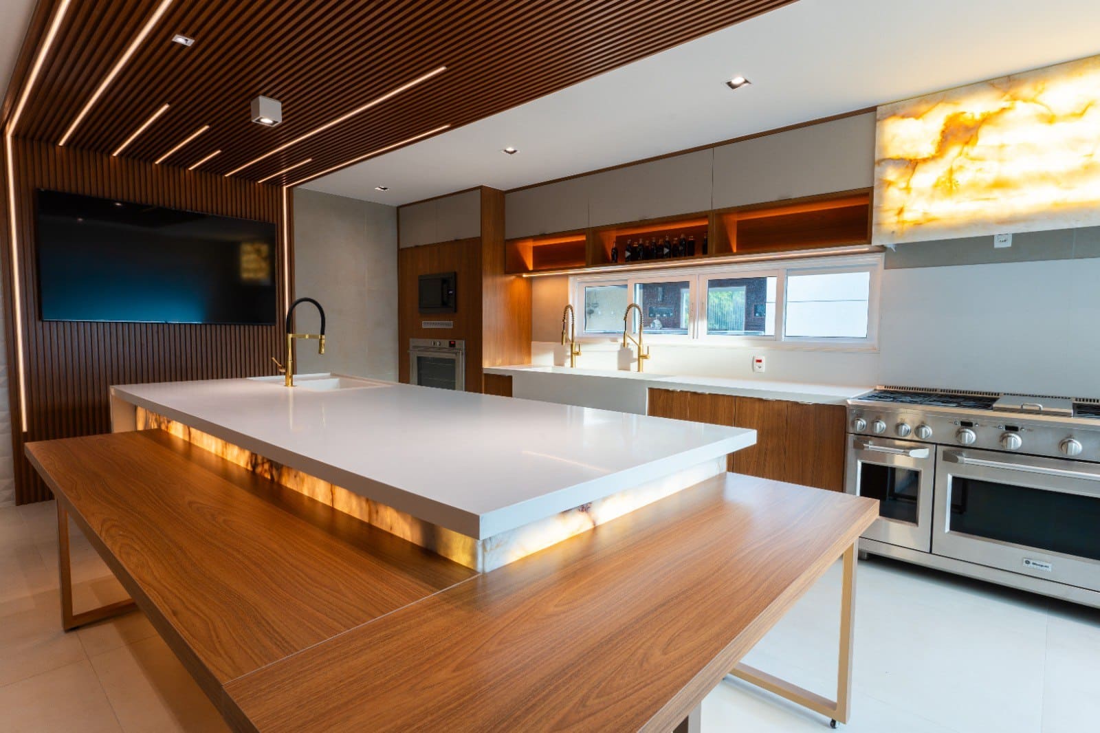 Modern Showroom Kitchen
